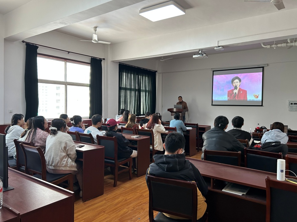 說明: D:\QQ照片\417065031\Image\C2C\BECFF70CB9F66E7686AE1E59597BA6CA.png