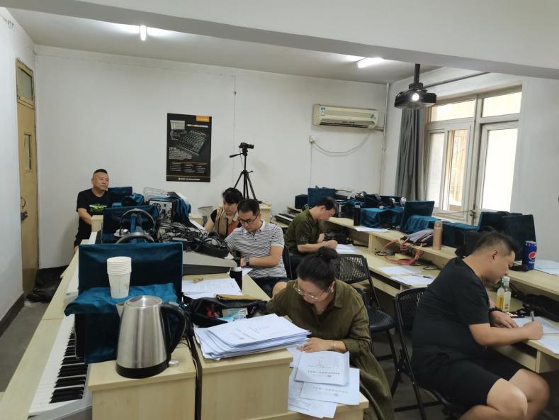 音樂系答辯三組2